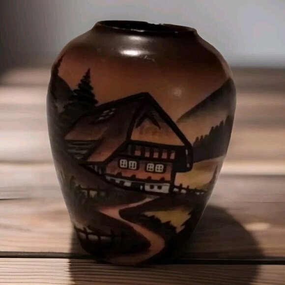 Handarbeit‎ Black Forest German Hand Carved Painted 3D Wood Vase Vintage - Picture 9 of 9